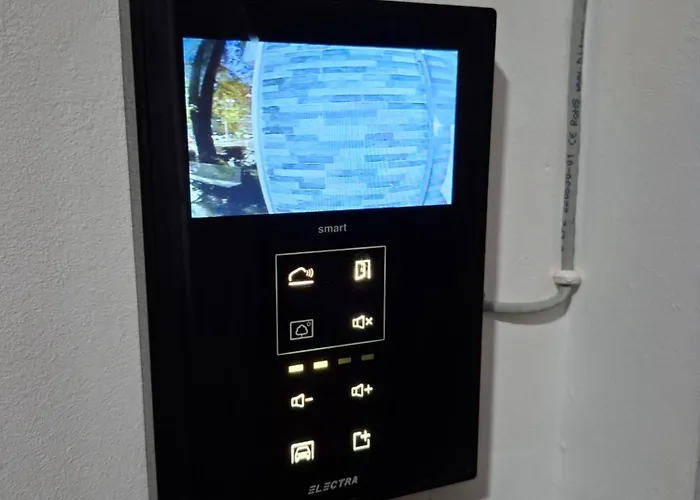 Parliament View 2br Heart Of Free Minibar * Bucureşti