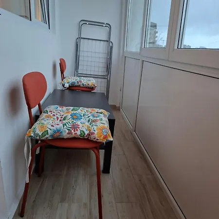 Parliament View 2br Heart Of Free Minibar شقة بوخارست