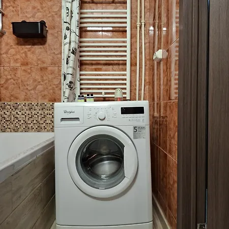 Parliament View 2br Heart Of Free Minibar * بوخارست