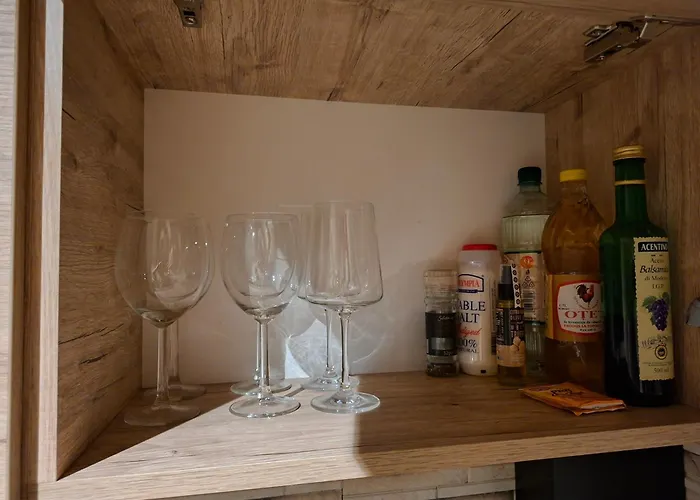 Apartment Parliament View 2br Heart Of Free Minibar